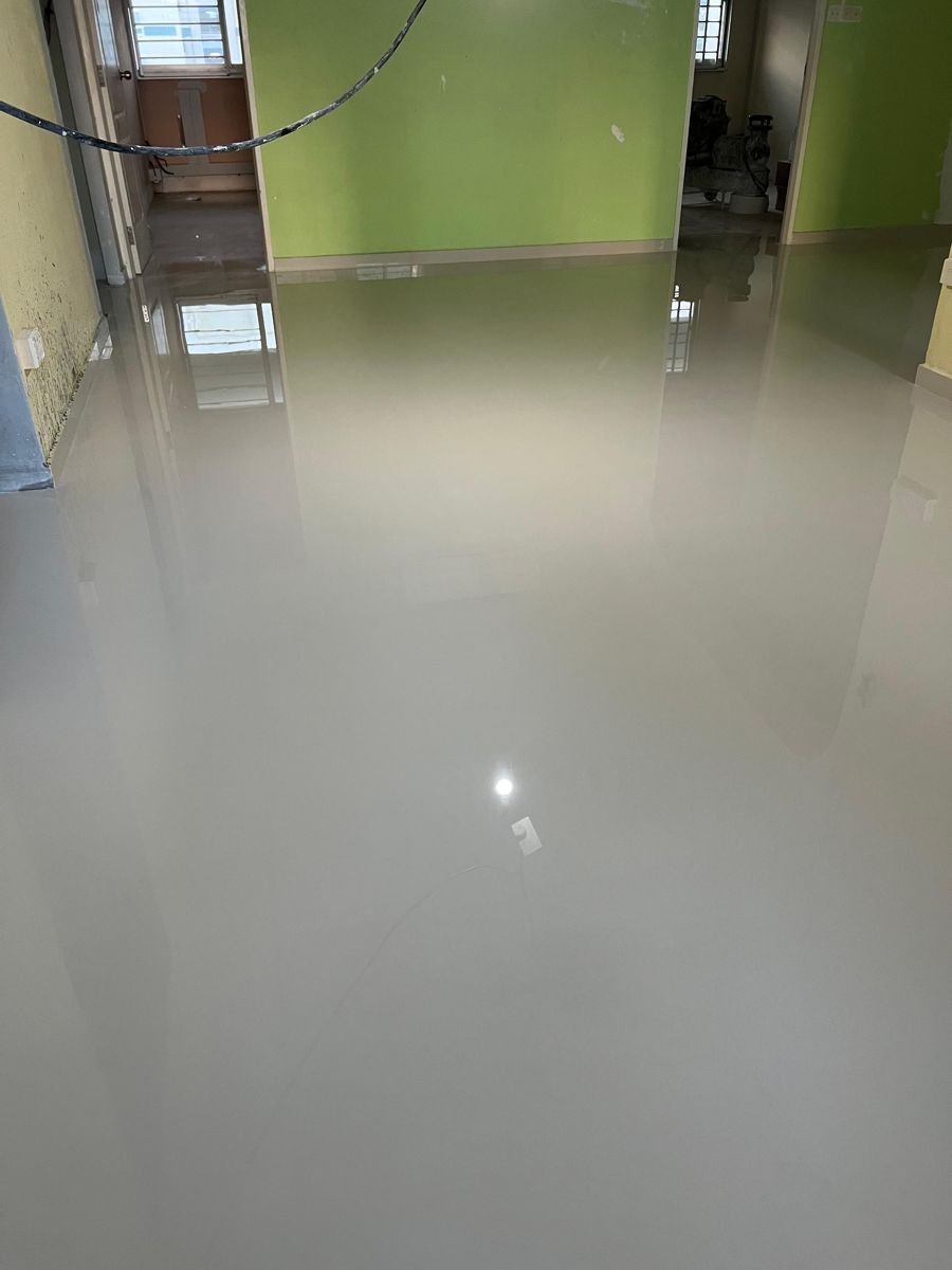 Homogeneous tiles polishing in Singapore HDB flat with glossy marble gum grouting finish