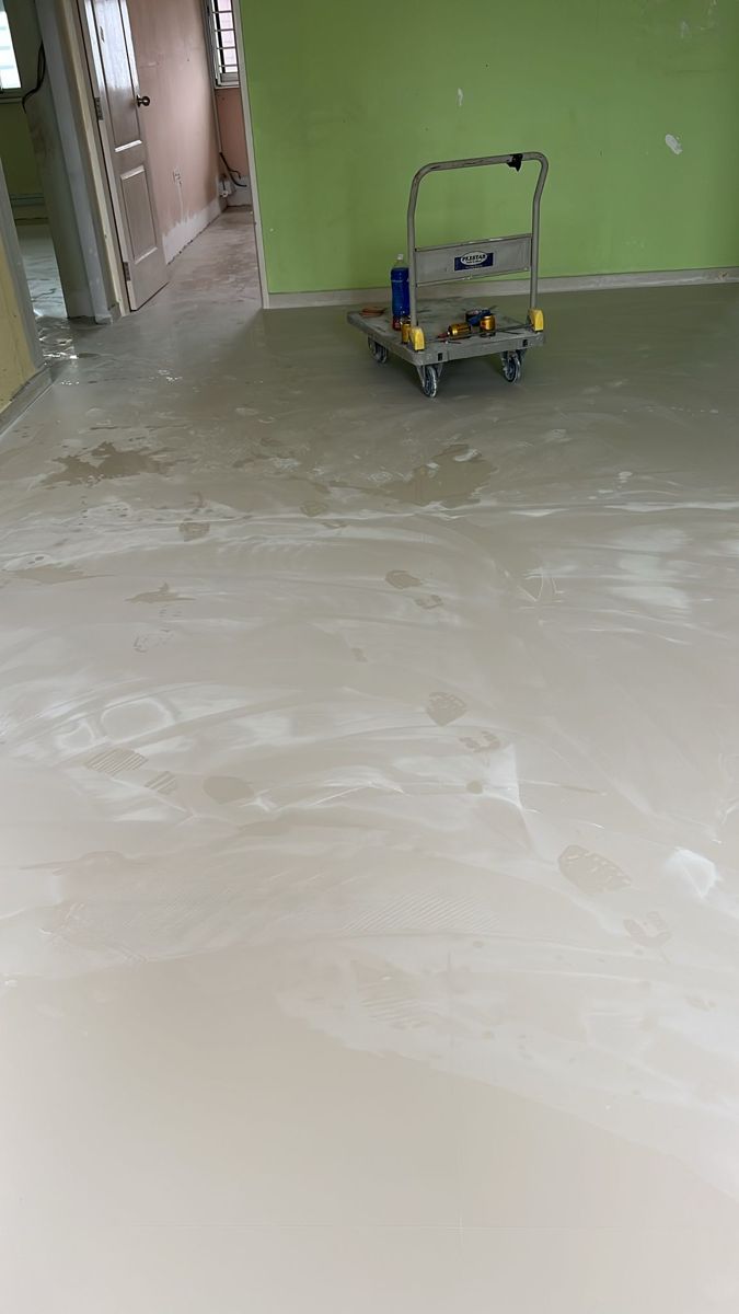 Marble gum slurry on homogeneous tiles in HDB bedroom